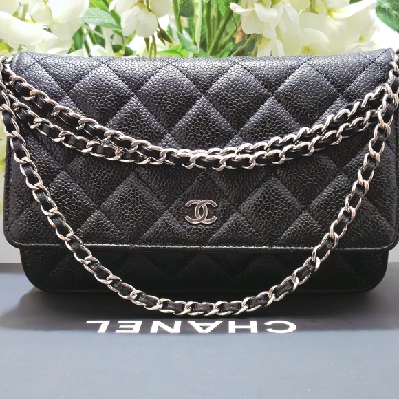 Chanel Quilted Caviar Leather Wallet On Chain - Picture 2 of 14